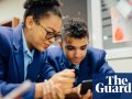 Blanket ban on teen smartphone use ‘potentially detrimental’, says academic
