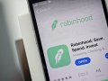Robinhood’s Rise Brings Dark Side of Irate Traders, U.S. Probes