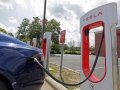 Tesla posts $408M loss in 2Q, causing stock to plummet