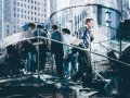 Do all people suffer from overconfidence?