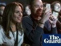 Apple does not 'let bad guys use iPhones on screen'