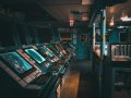 How to Build a Profitable Pine Script Trading Bot (With Code)